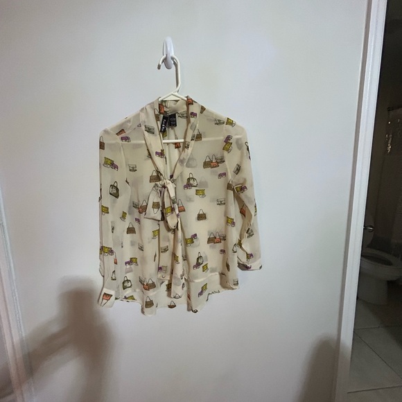 Top Small - Picture 3 of 15